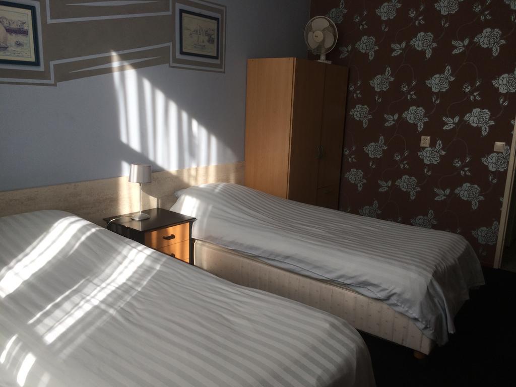 Hotel De Blauwe Vogel Bergen op Zoom Eksteriør billede